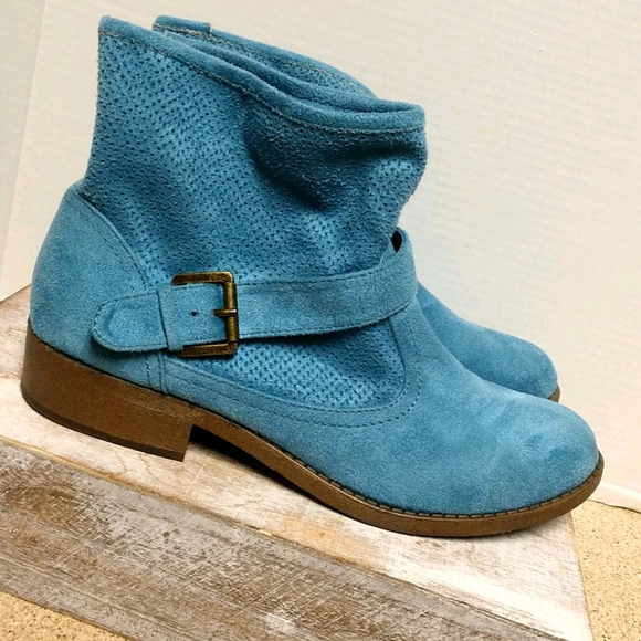 BONGO Shoes - Bongo Blue Suede Booties Size10